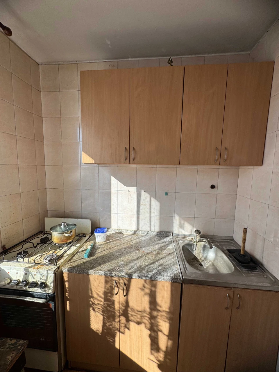 Продам 1 квартиру м/н Солнечный, пр-т Героев Харькова д.310