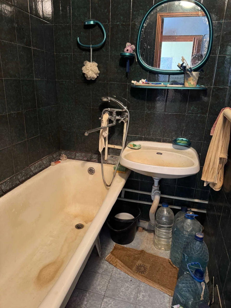 Продам 1 квартиру м/н Солнечный, пр-т Героев Харькова д.310