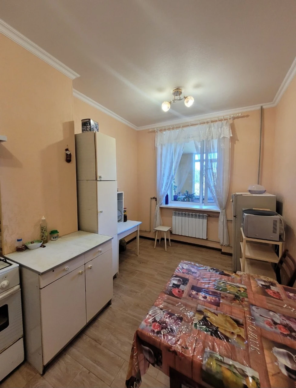 Продам реальную 2-к квартиру Бекетова10, метро ХТЗ, Сталинка