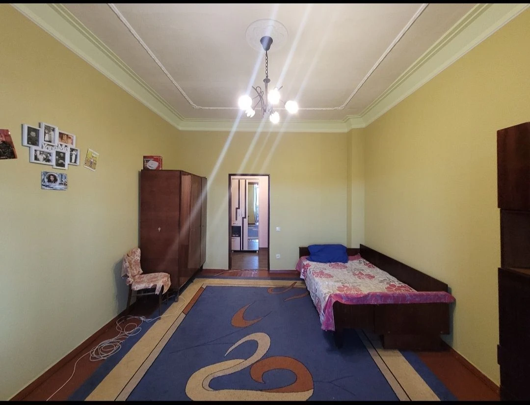 Продам реальную 2-к квартиру Бекетова10, метро ХТЗ, Сталинка