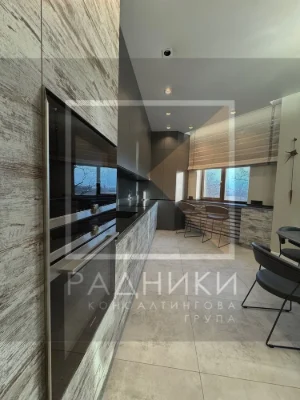 Продаж 4 кімнатної квартири з дорогим якісним ремонтом в ЖК