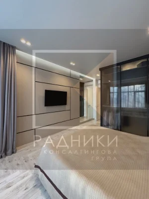 Продаж 4 кімнатної квартири з дорогим якісним ремонтом в ЖК