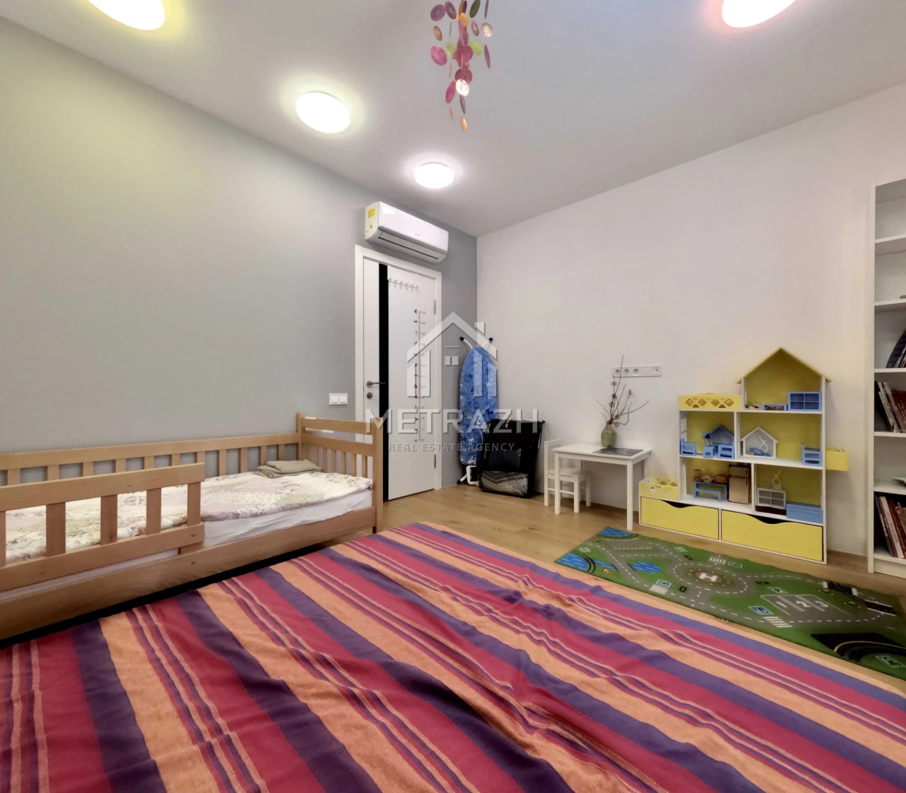 ЖК «Молодёжный»,Цілиноградська,48в,м.Олексіівська,2квартира(