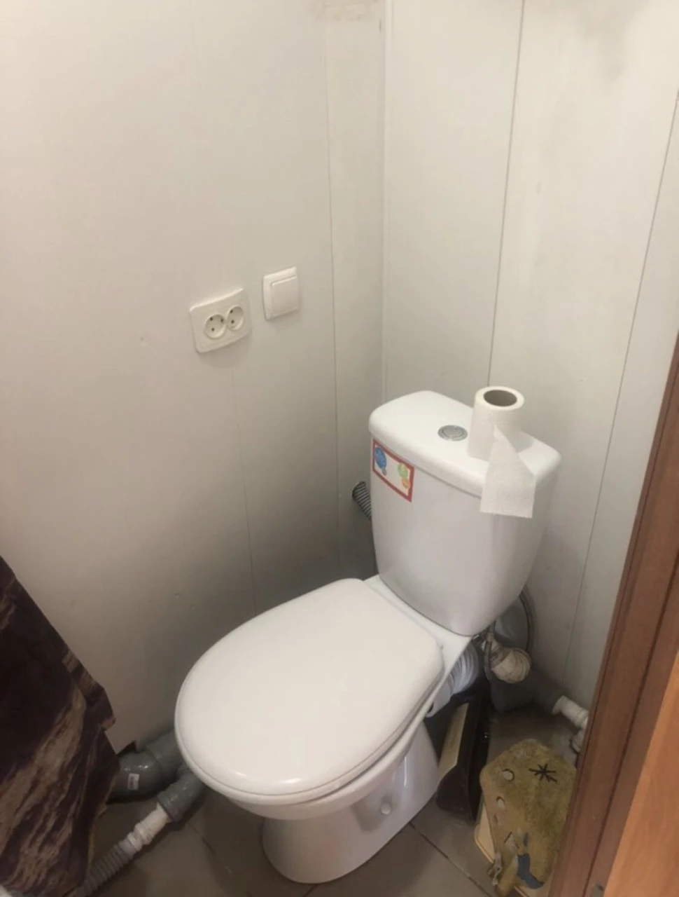 Продам гостинку метро Ботический Сад..