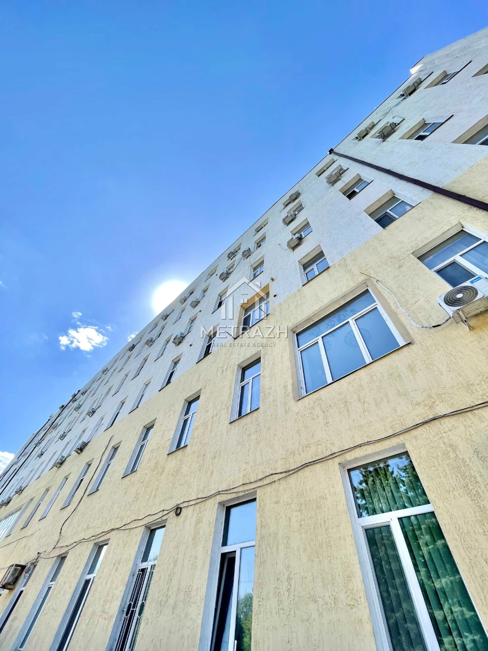Продам 2-х уровневую гостинку ЖК Еловый Дворик новострой Пав