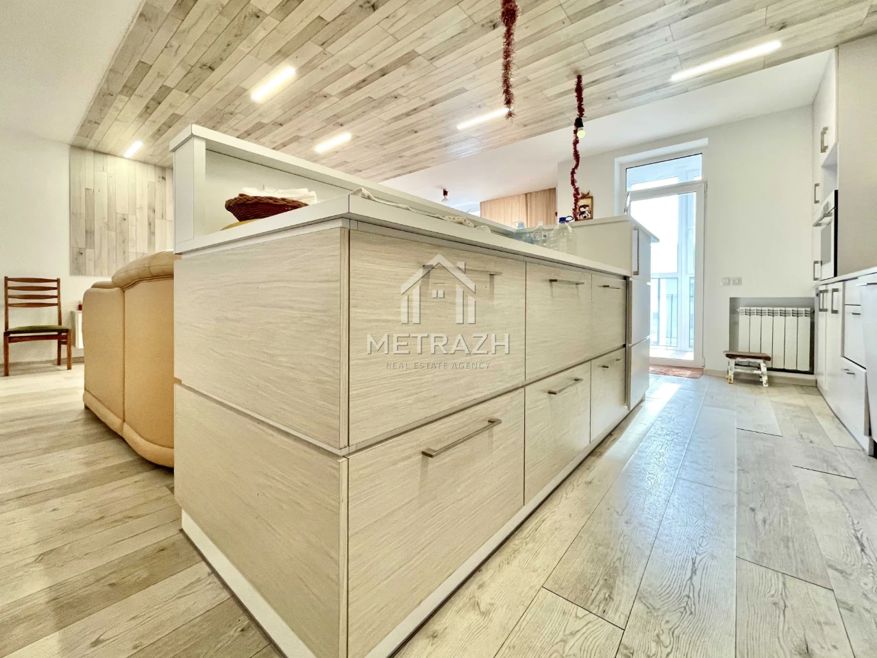 Продам 3 к. квартиру 180 м2 двухуровневая ЖК Квартет Юбилейн