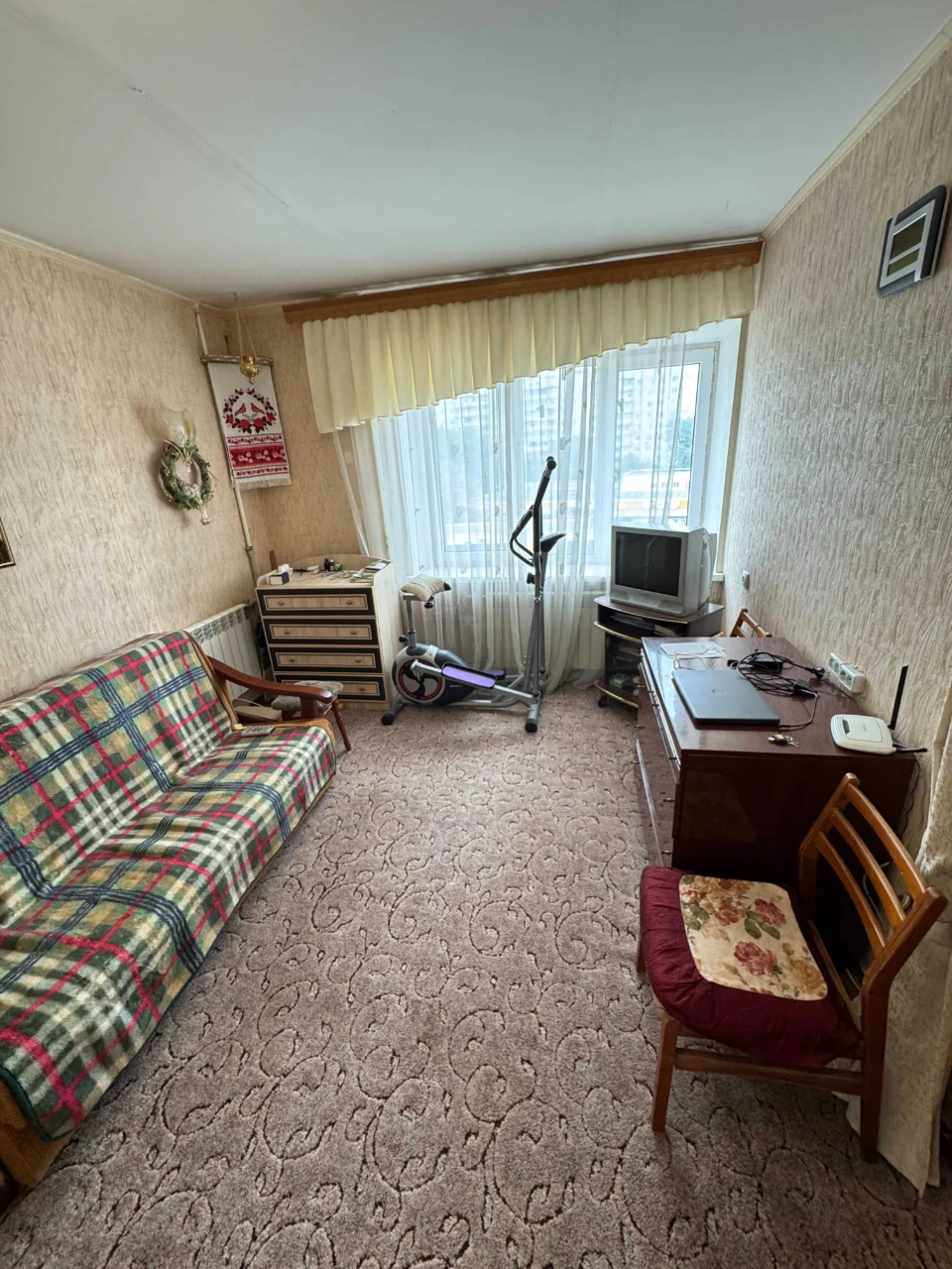 Продам 2- х квартиру  Залютино, ул. Золочевская