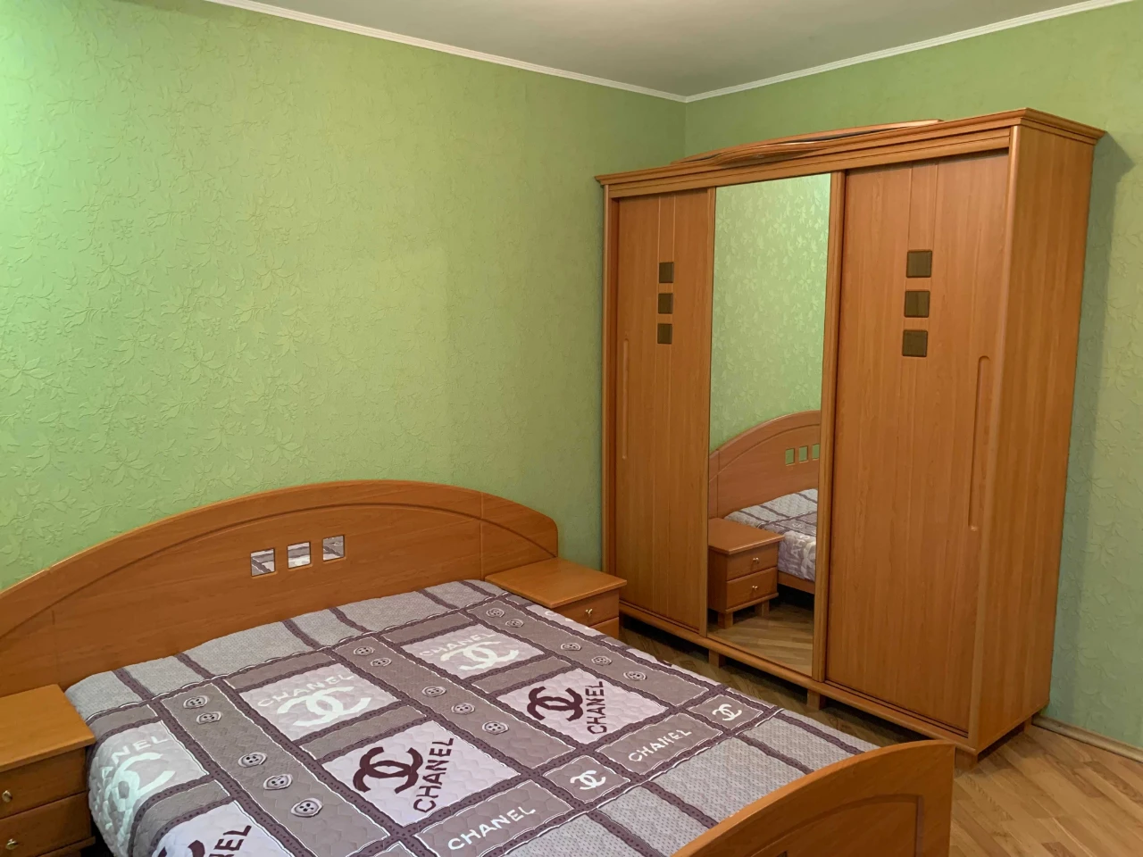 Продам 2 к. кв. в новострое Героев Харькова, возле метро
287