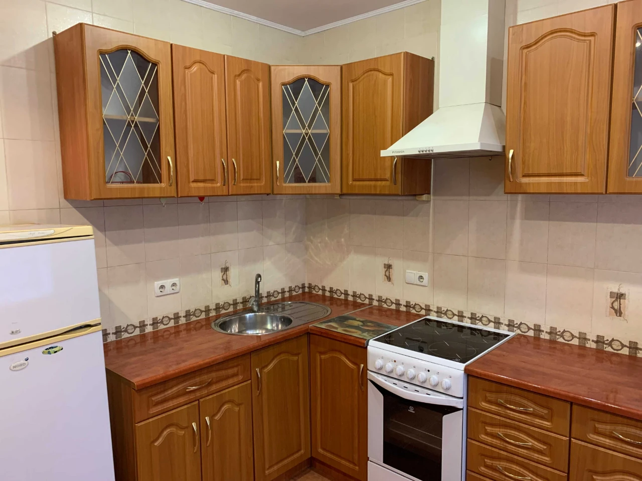 Продам 2 к. кв. в новострое Героев Харькова, возле метро
287