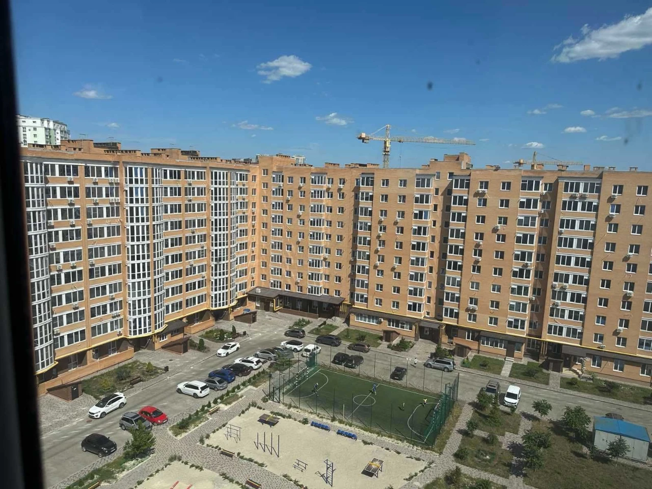 Автономное отопление! ЖК Лазурный! Продам 4комнатную квартир