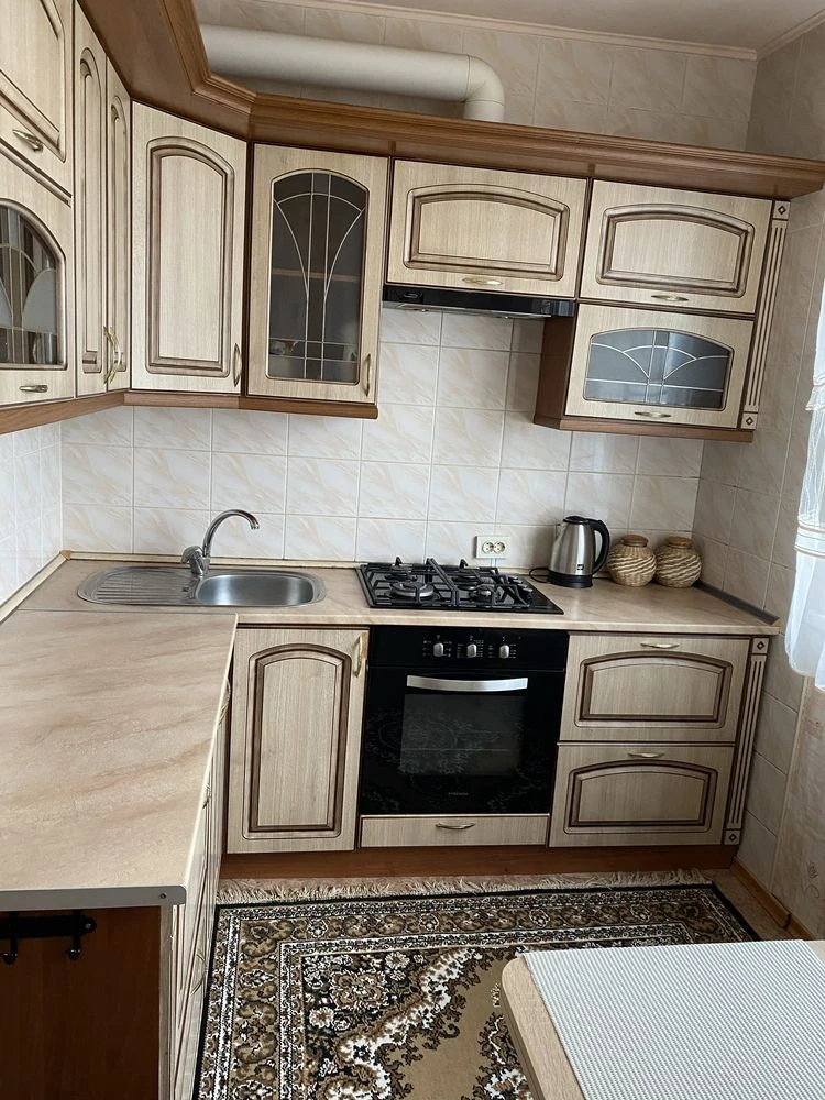 Продам квартиру на Героев Труда 10 (Собственник)