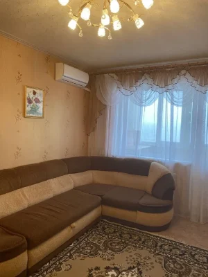 Продам квартиру на Героев Труда 10 (Собственник)