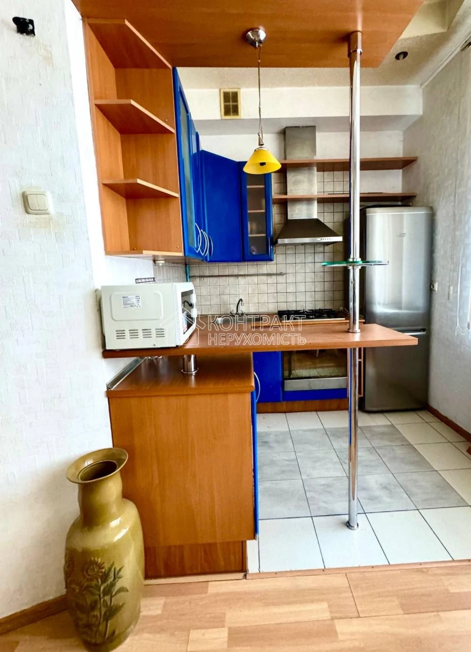 Продам 3 к.кв., СЕРТИФИКАТ,Центр, м. Яр. Мудрого, ул.Лермонт