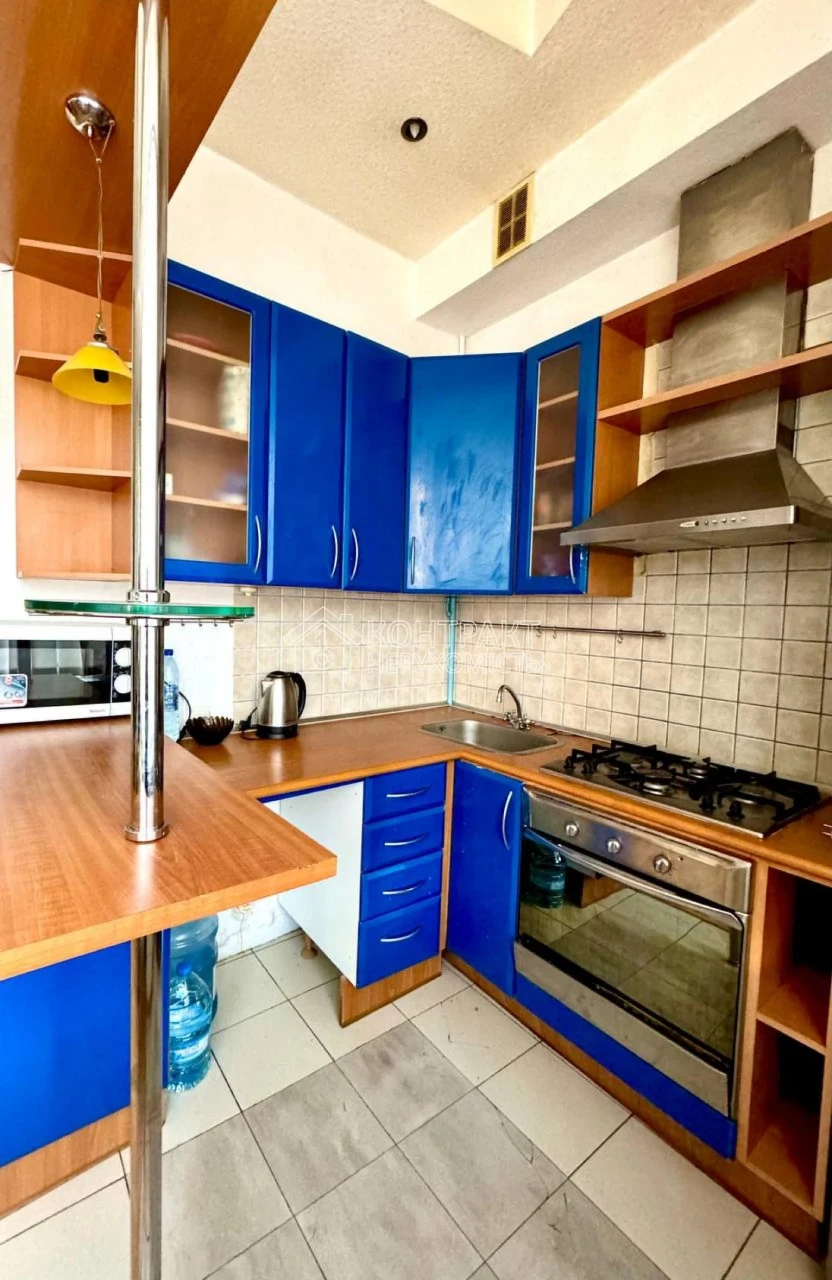 Продам 3 к.кв., СЕРТИФИКАТ,Центр, м. Яр. Мудрого, ул.Лермонт