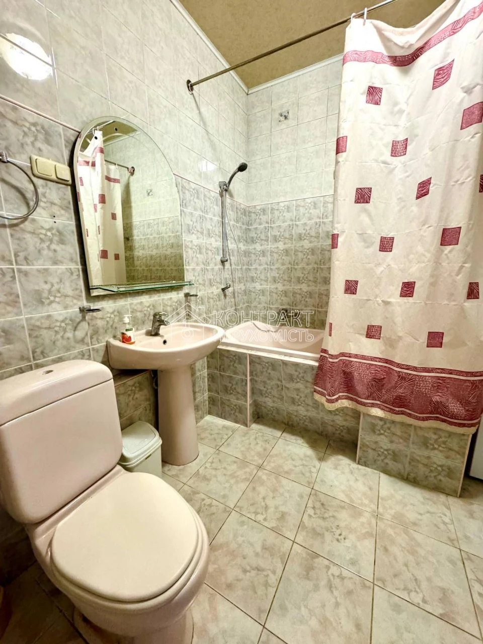 Продам 3 к.кв., СЕРТИФИКАТ,Центр, м. Яр. Мудрого, ул.Лермонт