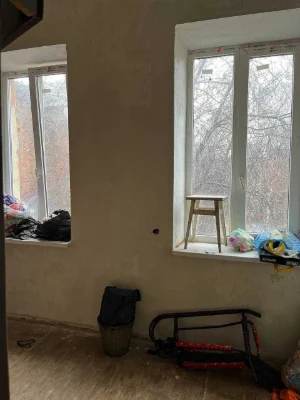Продам 3к кв біля Конного ринку