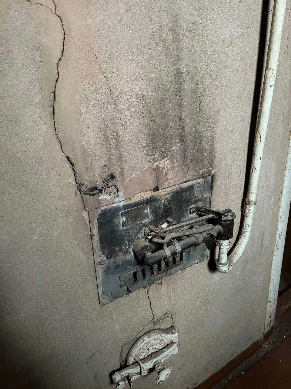 Продам 3к кв біля Конного ринку