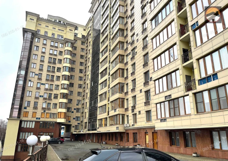 Продам  3к квартиру ЖК Будинок в Сокольниках