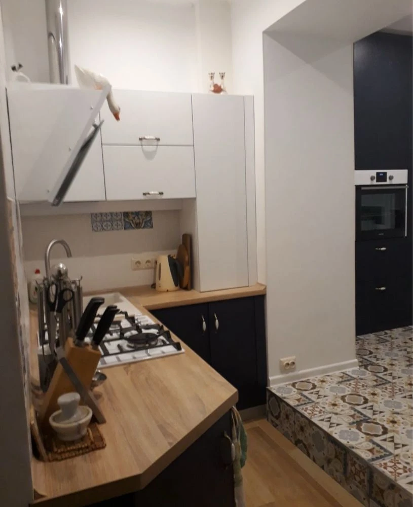 Продам 3х квартиру метро Университет Центр