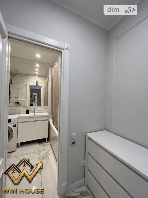 Sale of 1-room apartment 48.3 sq. m. on Stepana Rudnytskoho St. 3/
