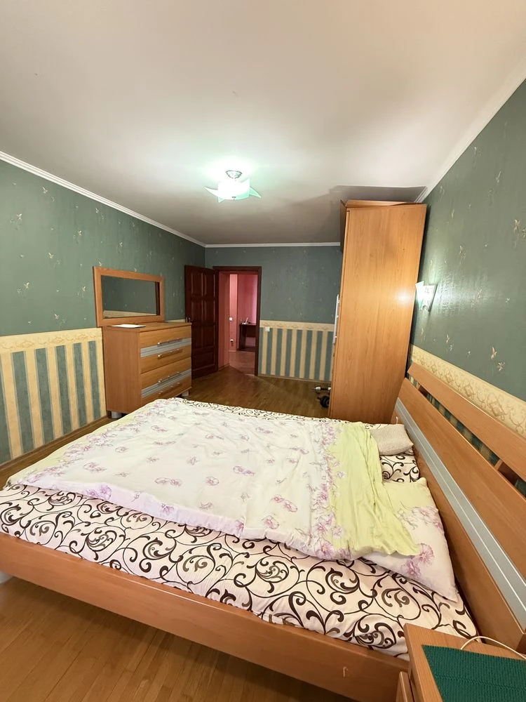 Продам 3.к квартиру, ул. Барабашово, 30, Академика Павлова