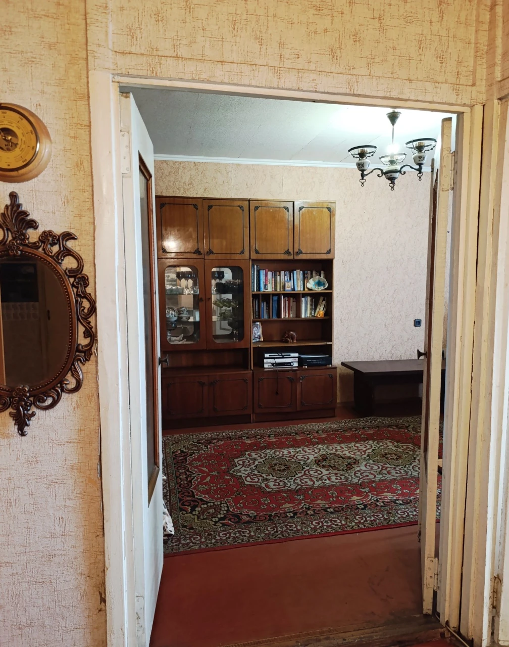 3х комнатная квартира 74м2  в Роганском жилмассиве, ул. Зуба