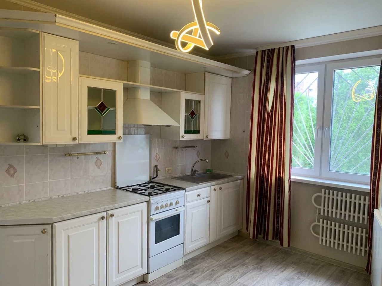 Продам 3х квартиру Жасминовый бульвар 3 к.1
