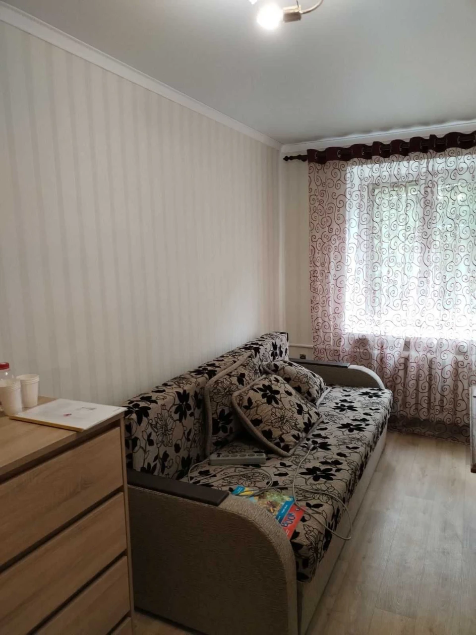 Продам квартиру на Жуковского(404190)