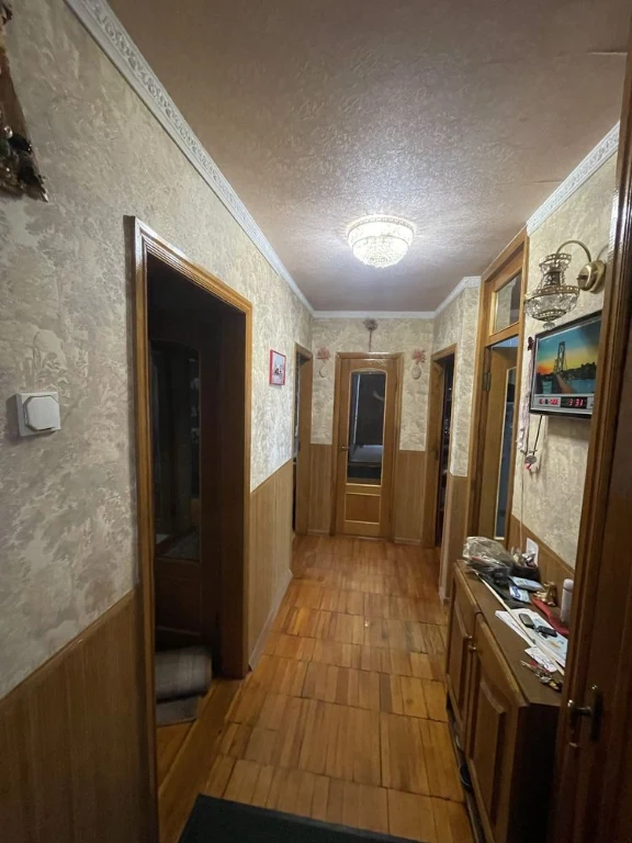 4 комн. квартиру 533 м/н