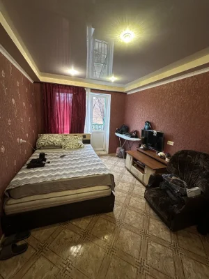 Продам 2х квартиру центр метро Арх.Бекетова
