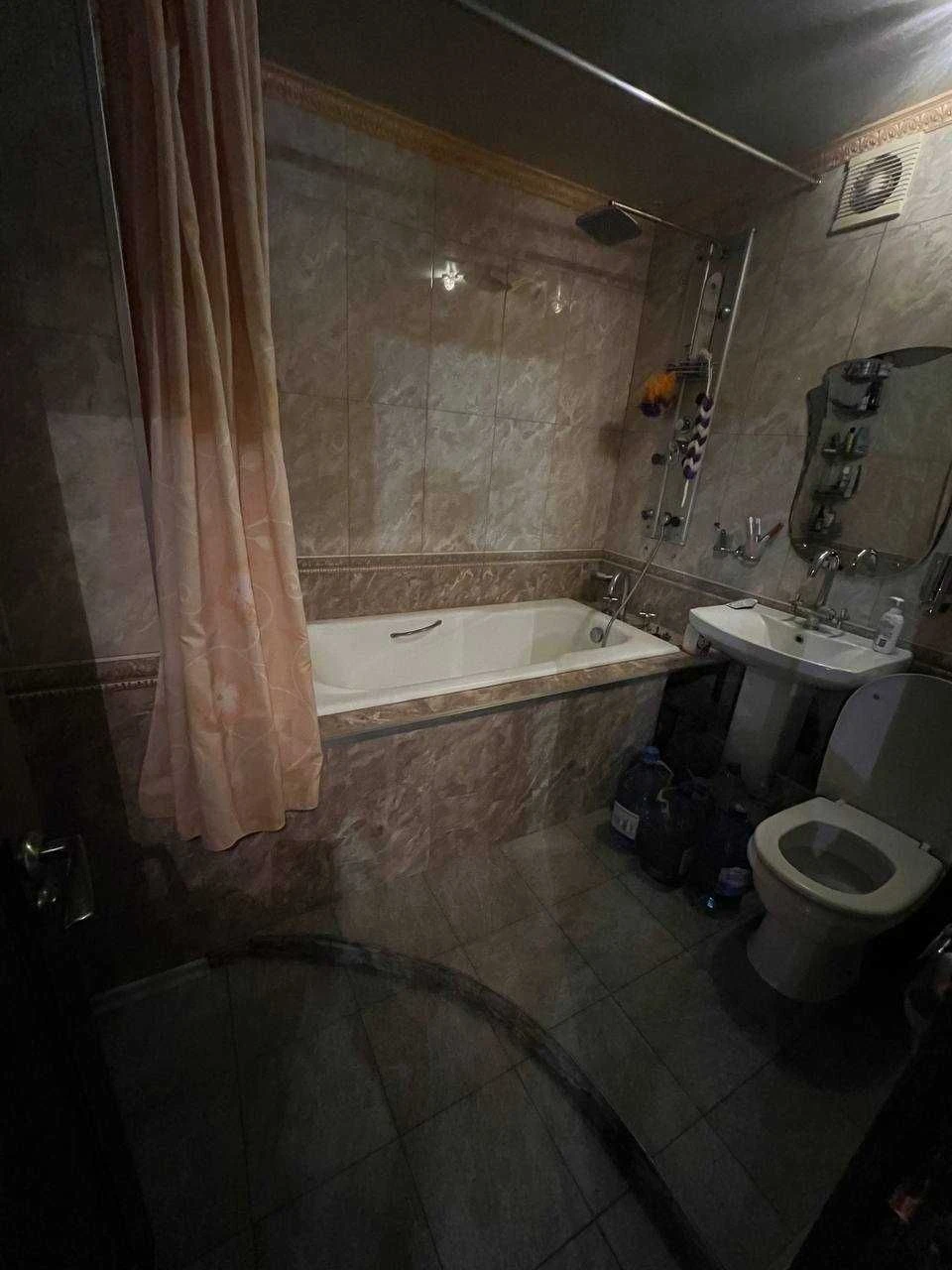 Продам 3-х комнатную квартиру Салтовка полный фарш за мегадё