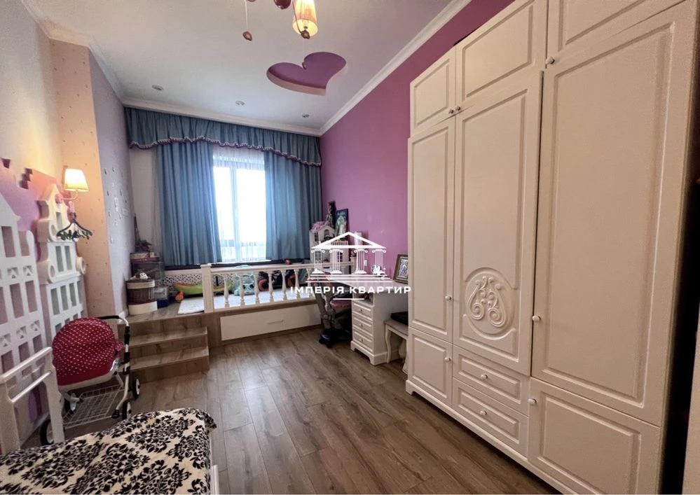 Продажа 3к. 108квм, Центр пер. Банный 1, Дом на Набережной Н