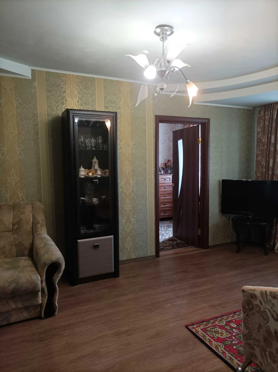Продам 2 х. кім.квартиру м.Армійська.