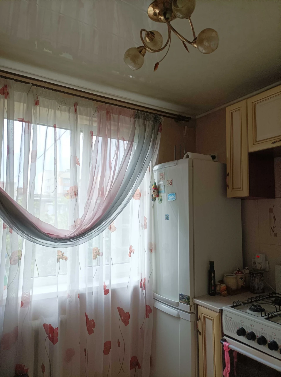Продам 2 х. кім.квартиру м.Армійська.