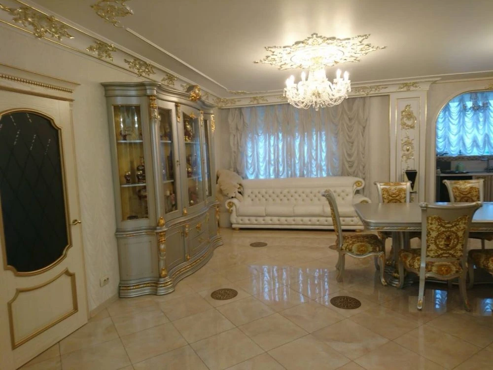 Продам 3-х ком квртиру в Центре