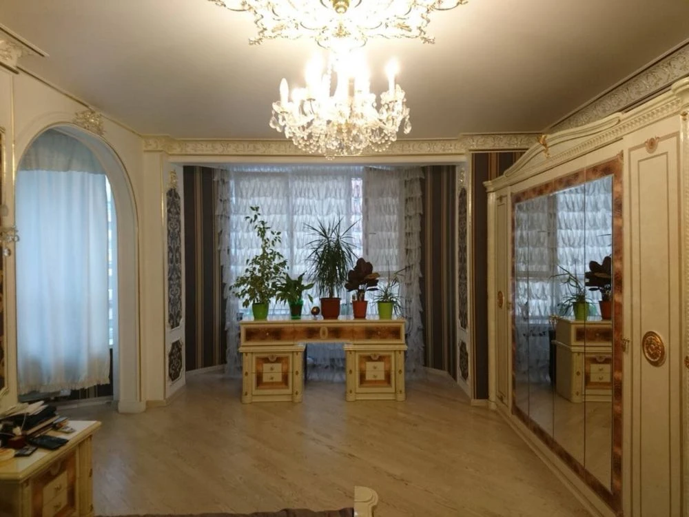Продам 3-х ком квртиру в Центре