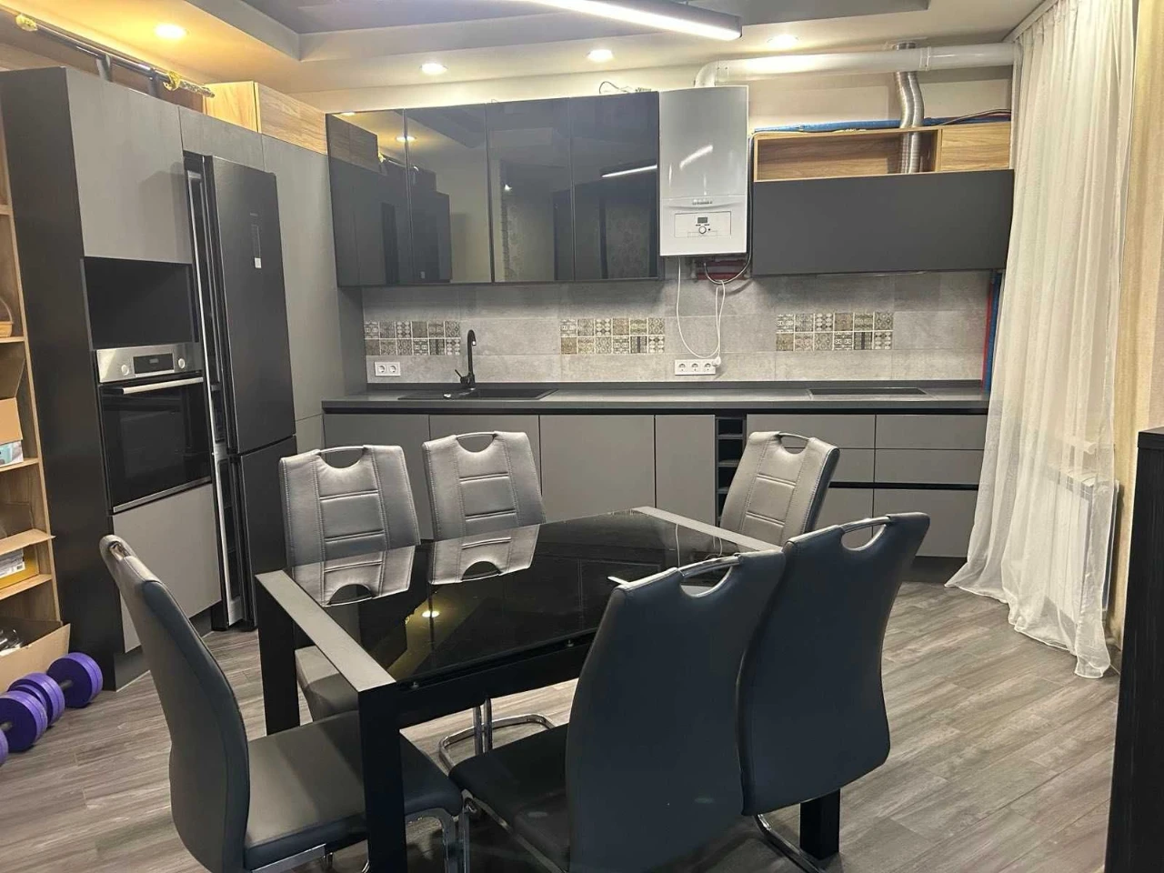СРОЧНО! VIP! Продам 3-х к. кв. ЦЕНТР. рынок.Б. Панасовская С