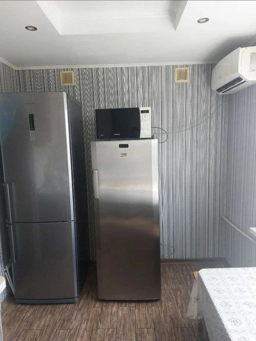 For sale 2 rooms on Heroiv Street, 93rd Brigade, Khortytskyi district