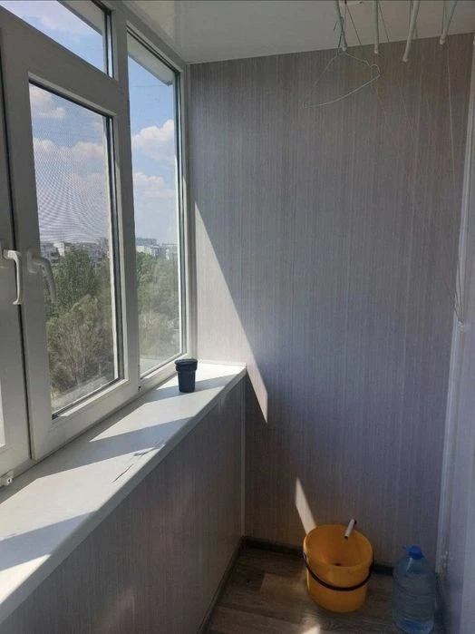 For sale 2 rooms on Heroiv Street, 93rd Brigade, Khortytskyi district