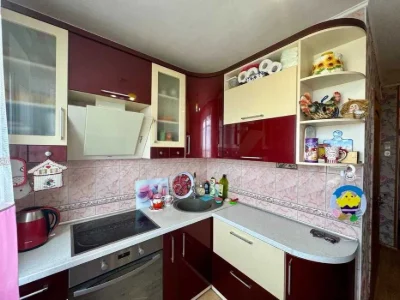 Продам 3 к. квартиру Победы метро рядом Алексеевка капитальн