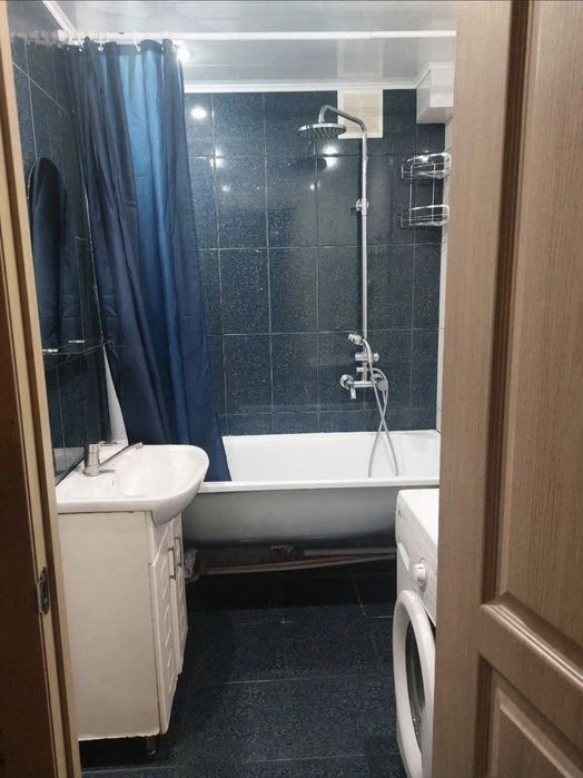 For sale 2 rooms on Heroiv Street, 93rd Brigade, Khortytskyi district