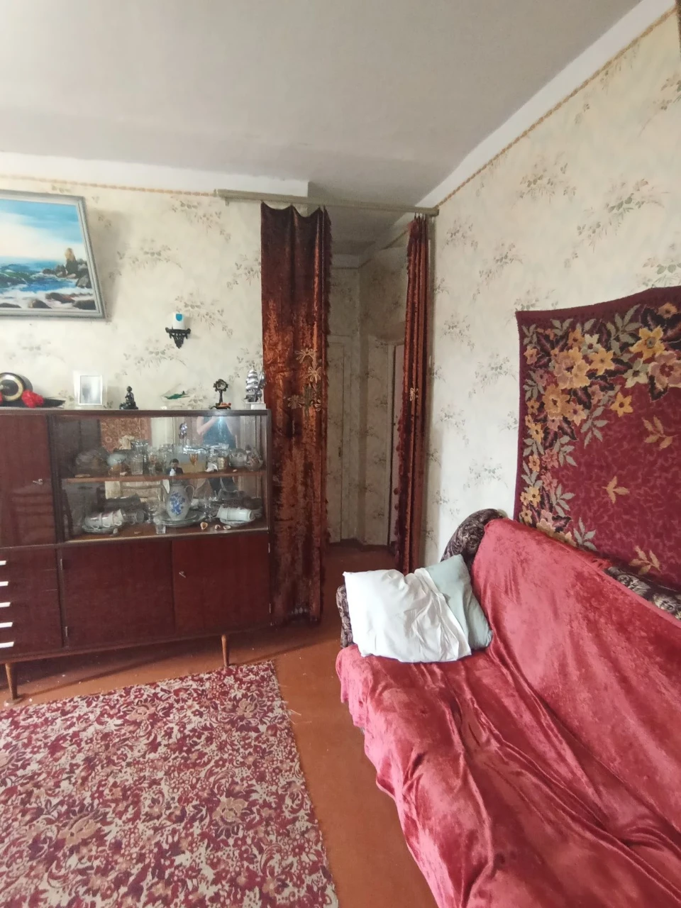 Срочно Продам 3-из.квартиру  метро 23 августа Павлово поле