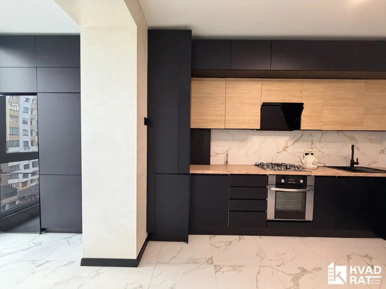 Продаж 1 кім з якісним ремонтом,центральна частина,бонус кла