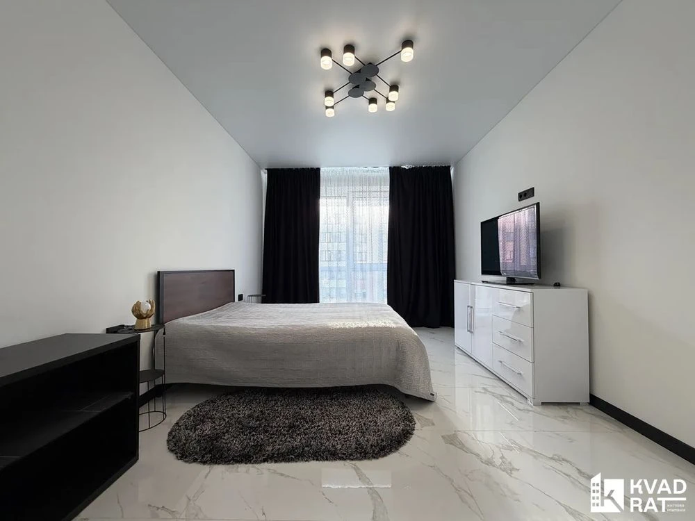 Продаж 1 кім з якісним ремонтом,центральна частина,бонус кла
