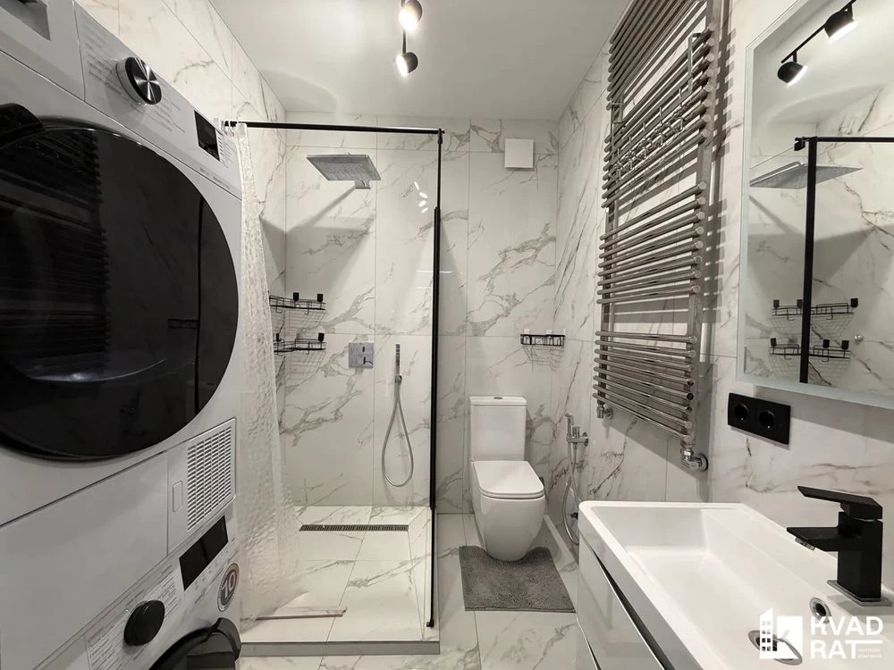 Продаж 1 кім з якісним ремонтом,центральна частина,бонус кла