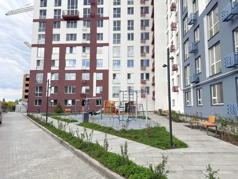 Продам однокімнатну квартиру в новобудові 43м2