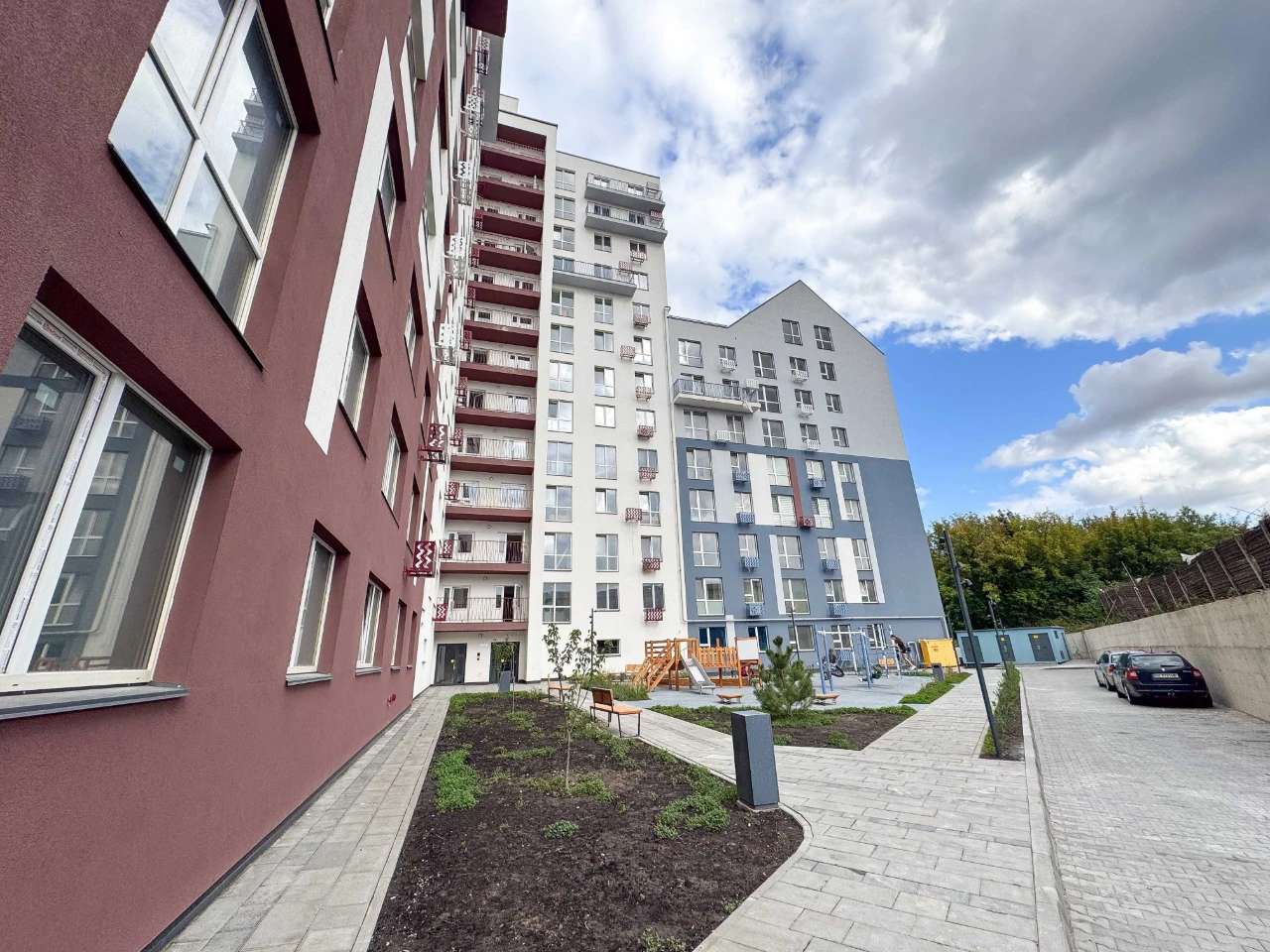 Продам однокімнатну квартиру в новобудові 43м2