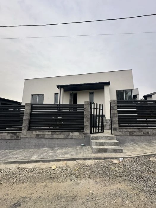 Продаж готового до оздоблення будинку Червениця  БАМ вул.Сос