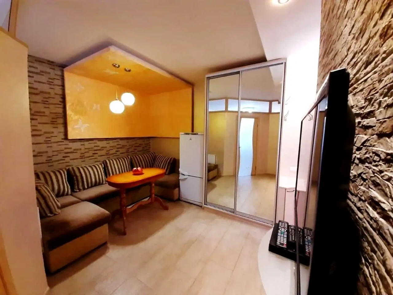 Продаж квартири 2-кімн. 50 м² 3/18 пов.
