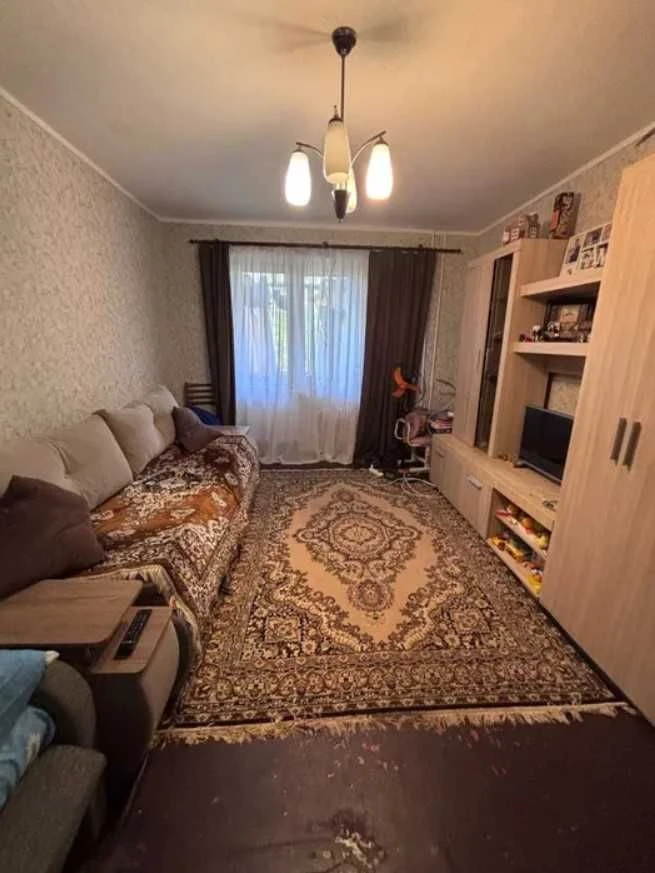 2 кім ЖИТЛОВИЙ СТАН на середньому поверсі ТОПОЛЬ (721456)